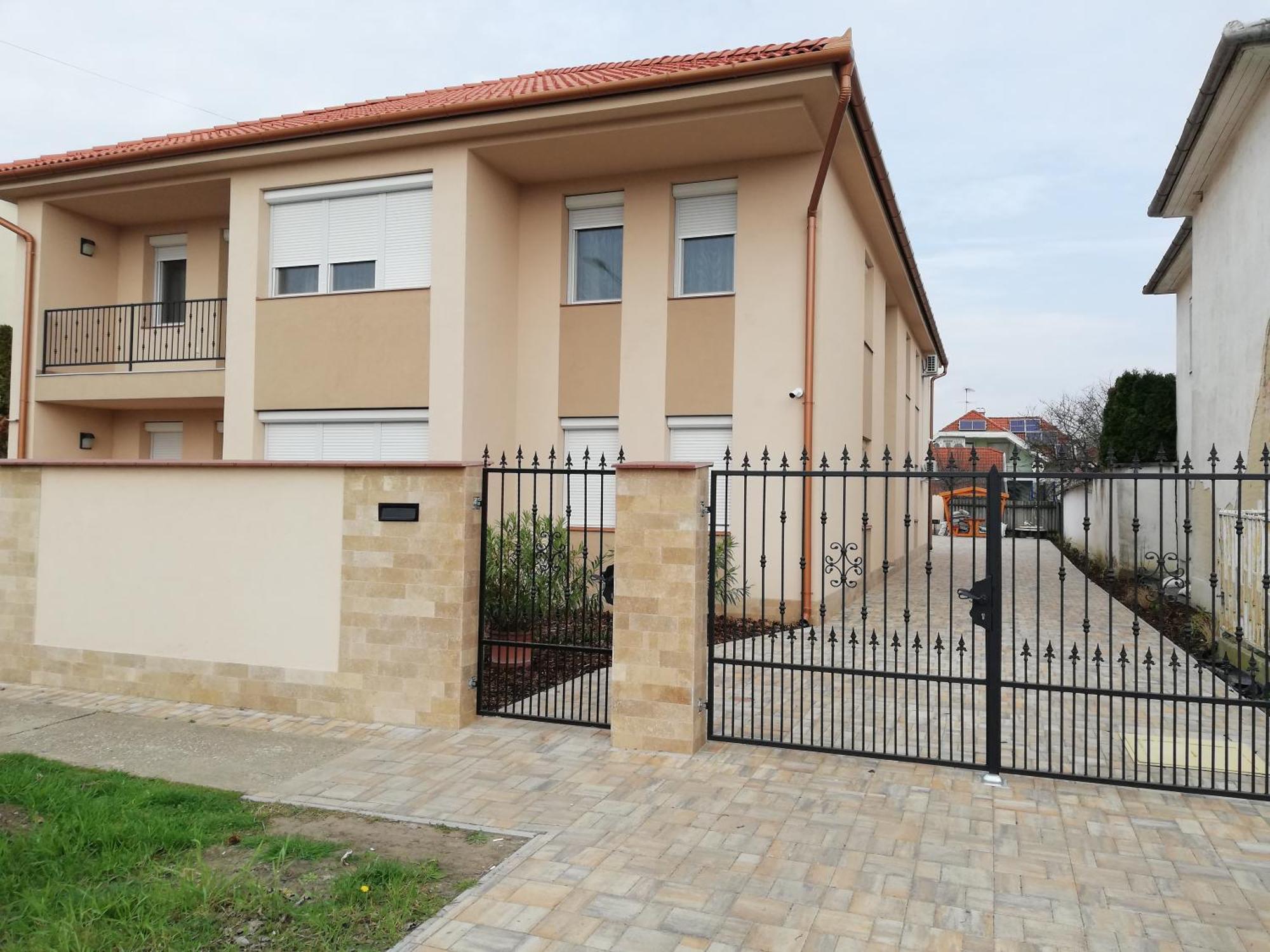 Imola Es Andrea Apartmanhaz 3 Hajdúszoboszló Kültér fotó