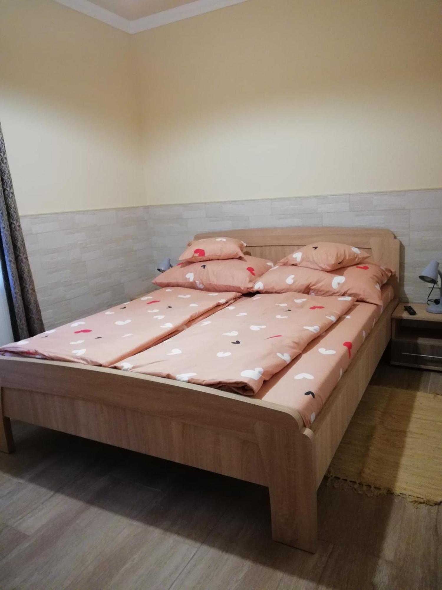 Imola Es Andrea Apartmanhaz 3 Hajdúszoboszló Kültér fotó