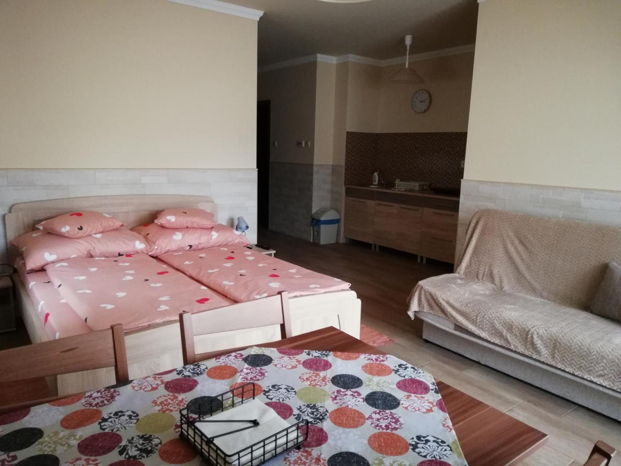Imola Es Andrea Apartmanhaz 3 Hajdúszoboszló Kültér fotó